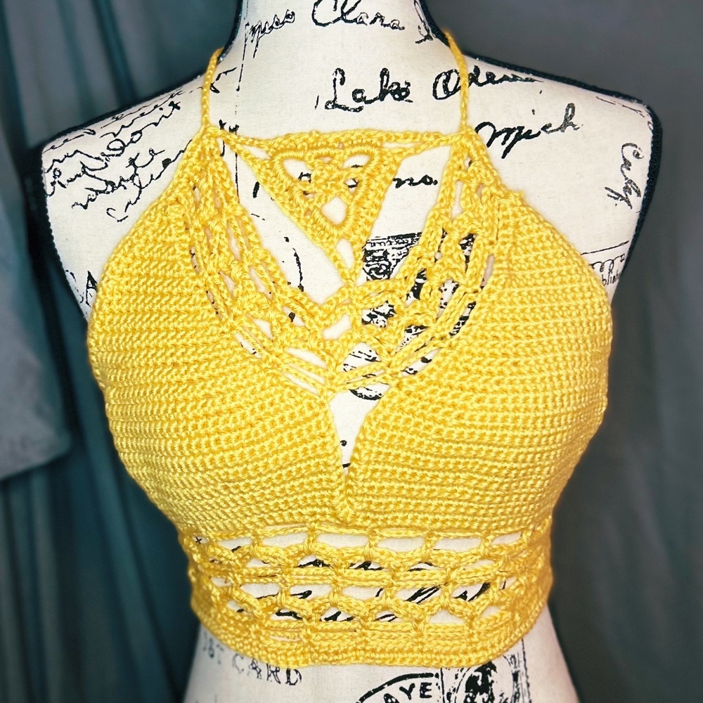 Astrea Crochet Crop Top
